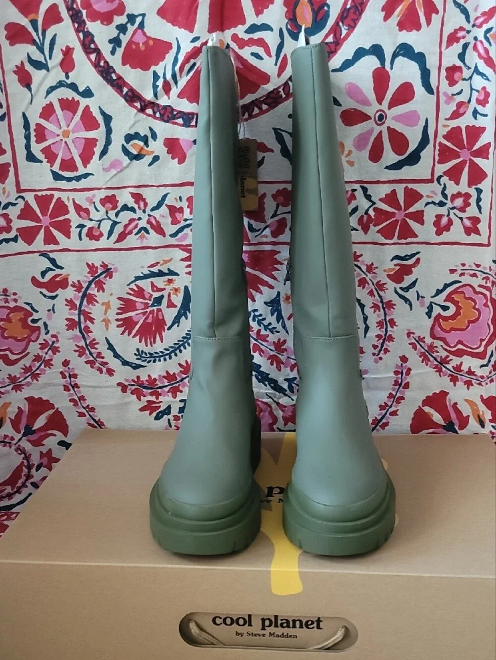 Steve Madden Olive Pari Green Rain Boots Chunky Sole Boots